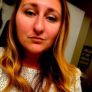 Meet your Posher, Abby